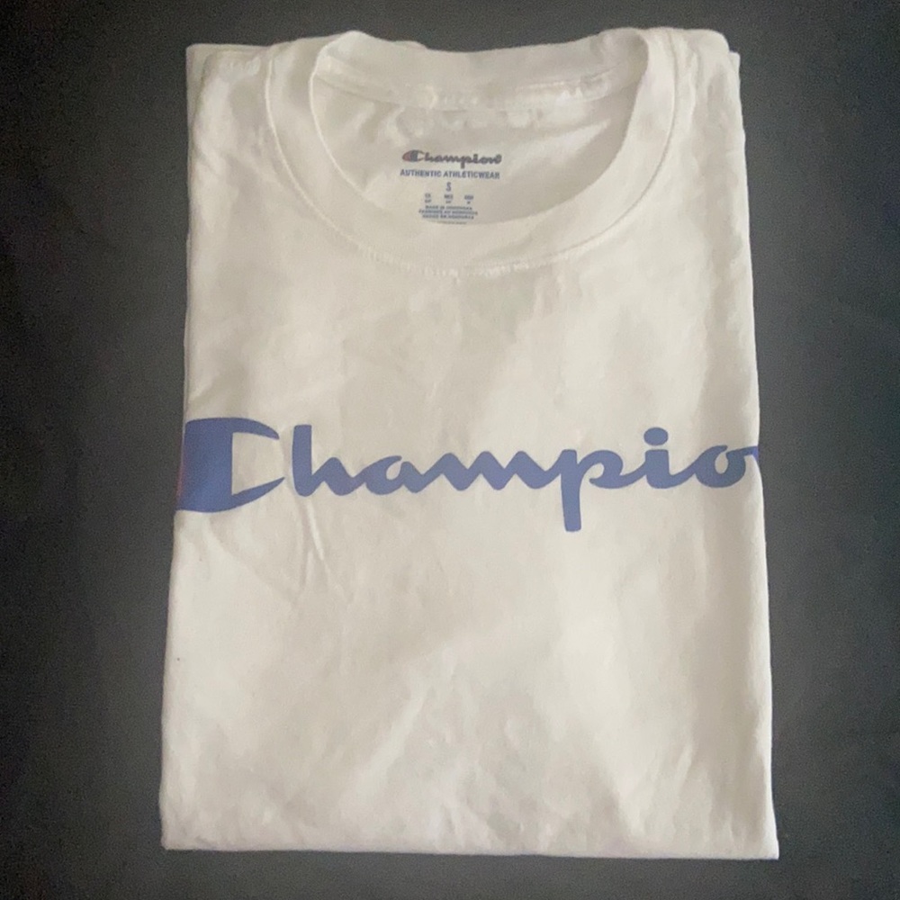 champion t-shirt ! Used size men’s small